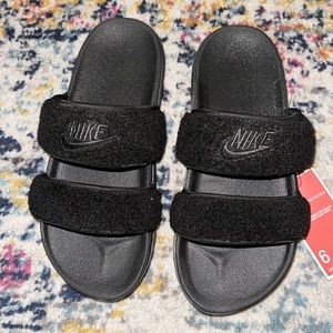 Nike Duo Sherpa Slides